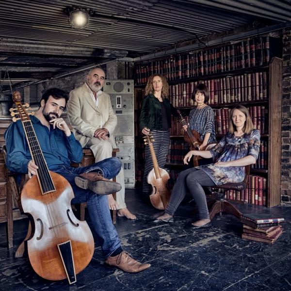 Fretwork ensemble with instruments