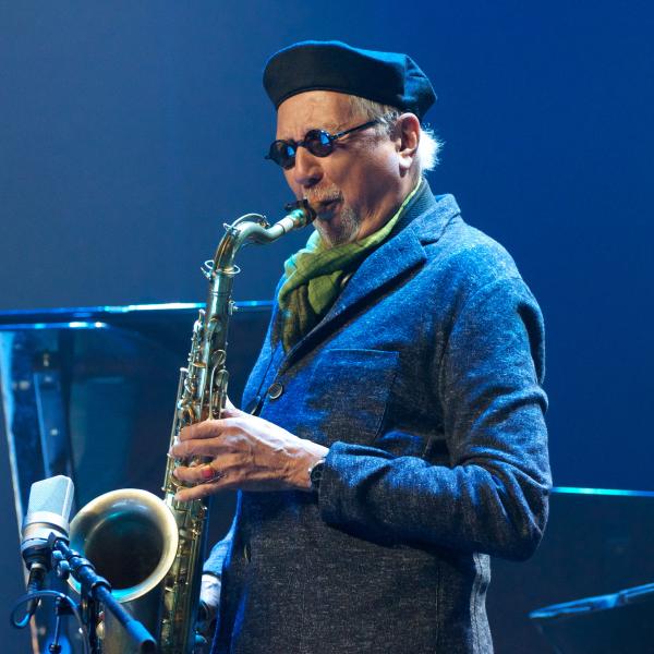 Charles Lloyd soloing