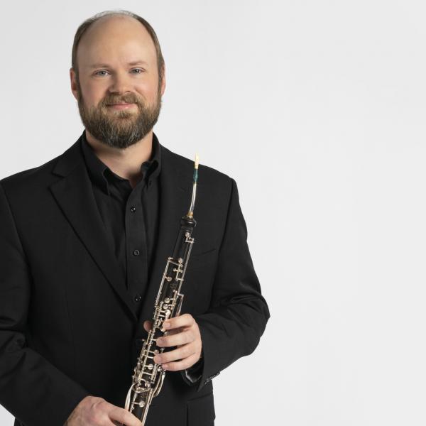 Scott Hostetler, oboe headshot