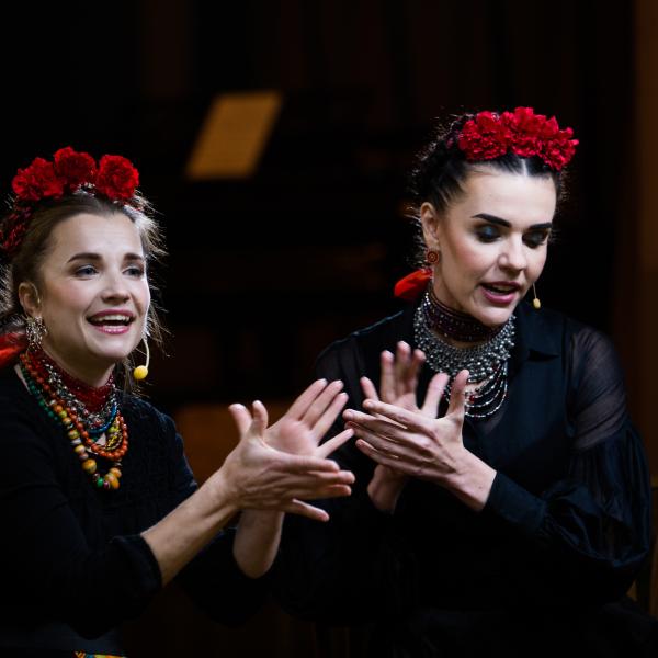 Kurbasy performs a song